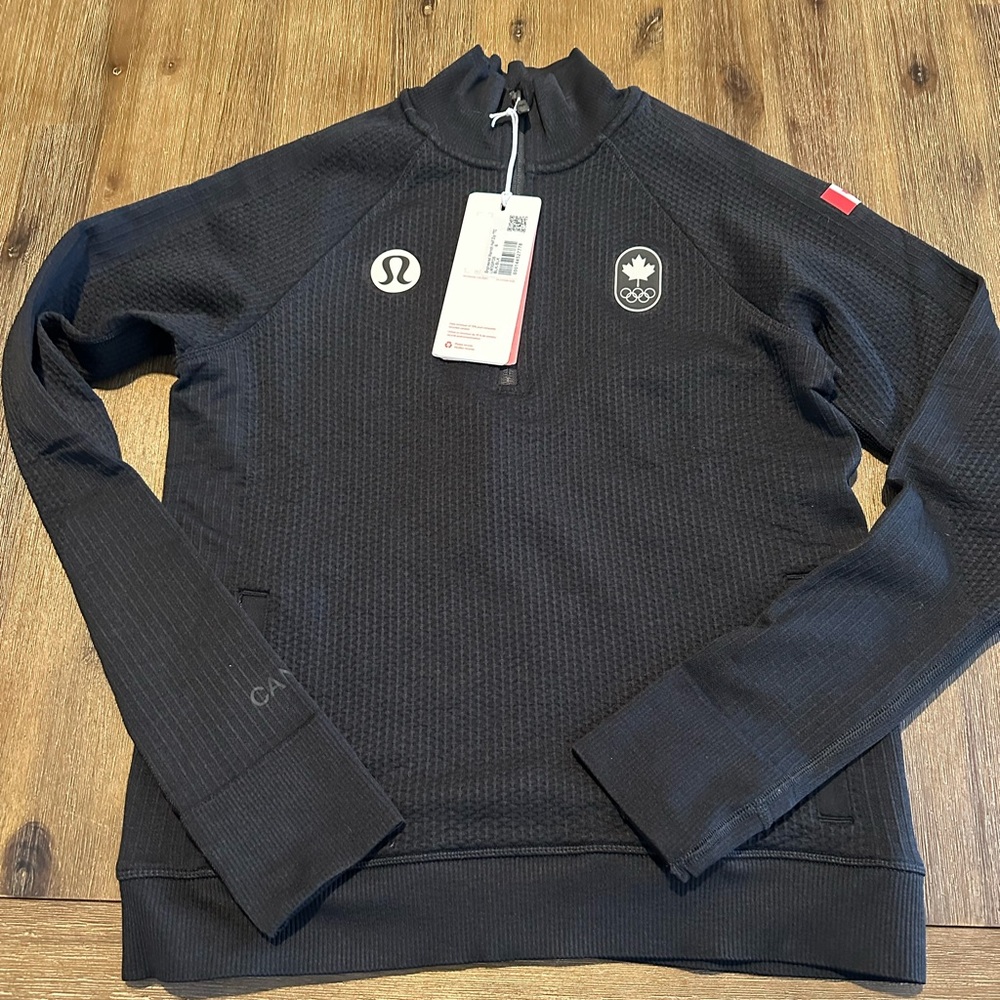 Lulu Team Canada zip up